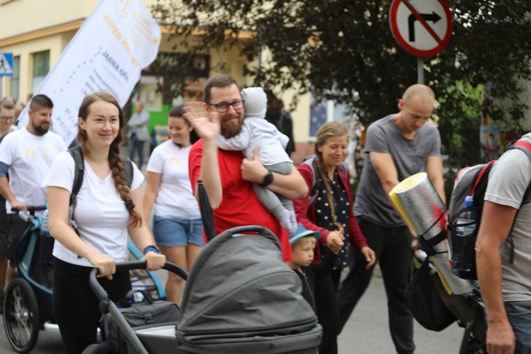 20. Piesza Pielgrzymka Dekanatu Czechowickiego na Jasną Górę - 2022