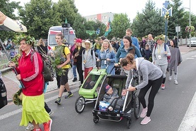 ▼	Do Częstochowy dotarło blisko 800 diecezjan.