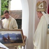 – Ile razy ksiądz biskup spojrzy na ten obraz, na tę bazylikę, niech zechce nam wszystkim, wiernym i księżom tu pracującym, pobłogosławić – prosił Wacław Jagielski.