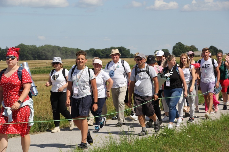 Fotorelacja z pielgrzymki - dzień 6. - kolumna stalowowolska