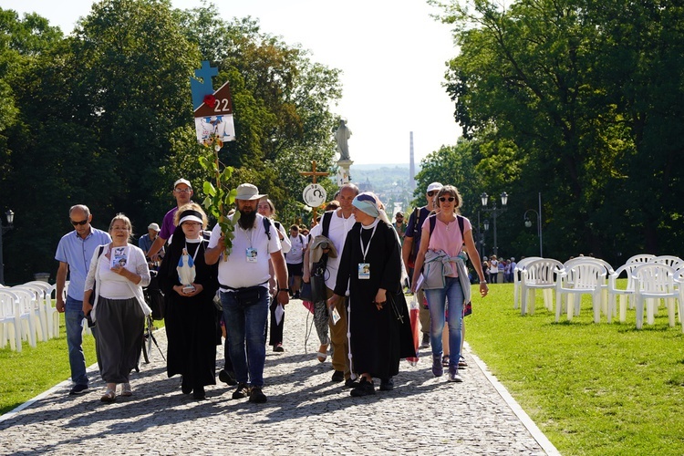 PPW 2022 - dzień 9. (Częstochowa Kawodrza-Jasna Góra) - część 3