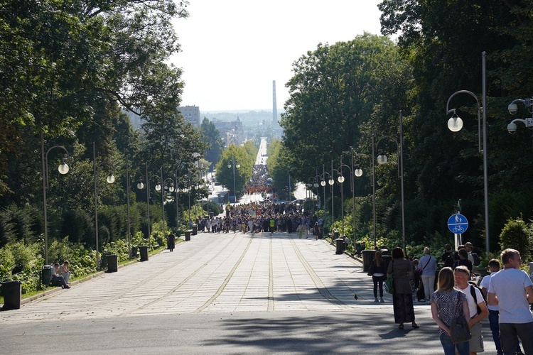 PPW 2022 - dzień 9. (Częstochowa Kawodrza-Jasna Góra) - część 3