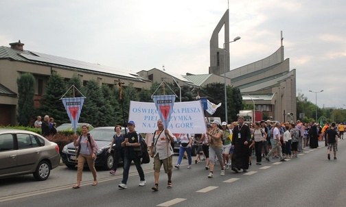 Pielgrzymi z Oświęcimia i okolic wyszli na trasę do Częstochowy po raz 39.