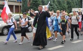 Ks. Łukasz Kubas jest głównym przewodnikiem 39. Oświęcimskiej Pieszej Pielgrzymki na Jasną Górę.