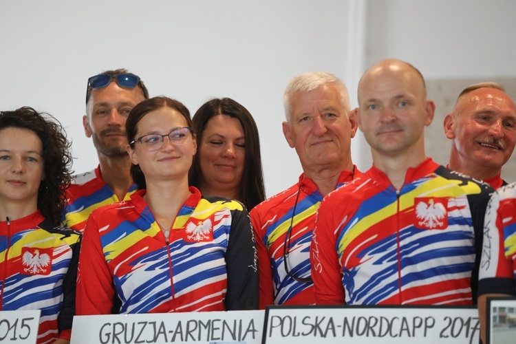 Rowerowy Team "Rozkręć wiarę" wyruszył na pielgrzymkę "Śladami św. Pawła" -2022