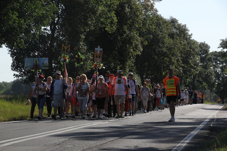 Fotorelacja z pielgrzymki - dzień 7. - kolumna stalowowolska