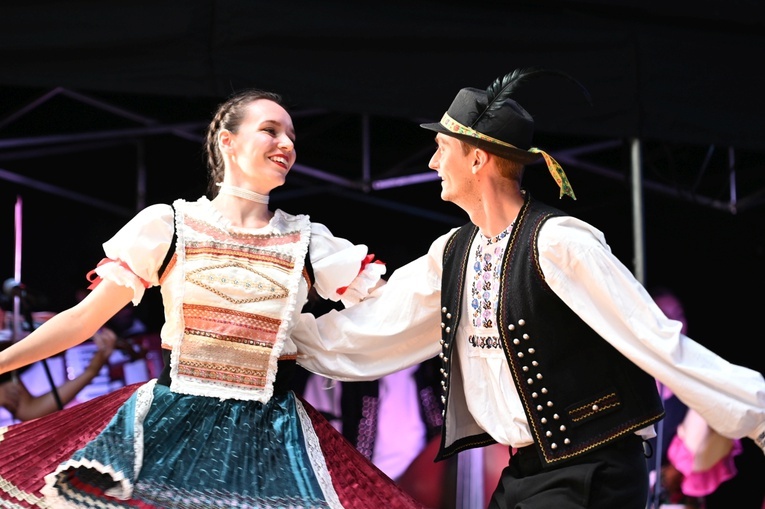 Inauguracja XXX Międzynarodowego Festiwalu Folkloru w Strzegomiu
