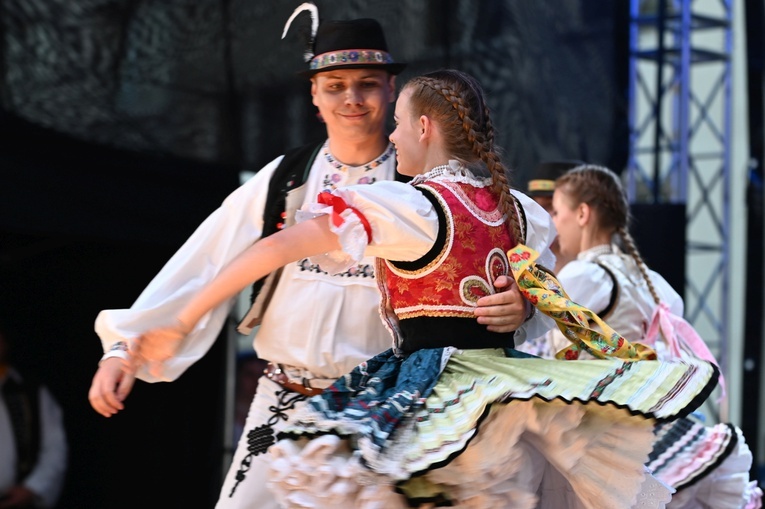 Inauguracja XXX Międzynarodowego Festiwalu Folkloru w Strzegomiu