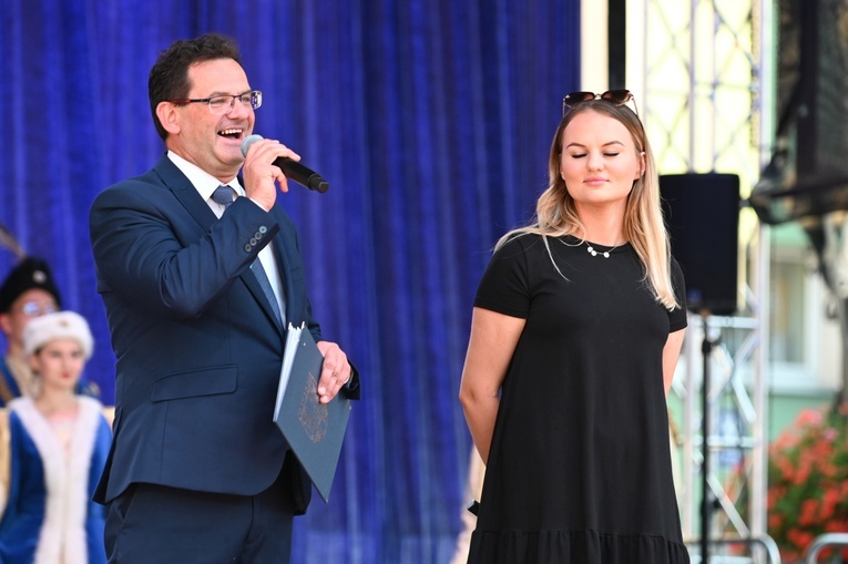 Inauguracja XXX Międzynarodowego Festiwalu Folkloru w Strzegomiu