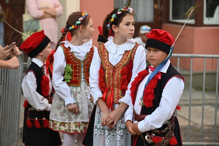 Inauguracja XXX Międzynarodowego Festiwalu Folkloru w Strzegomiu