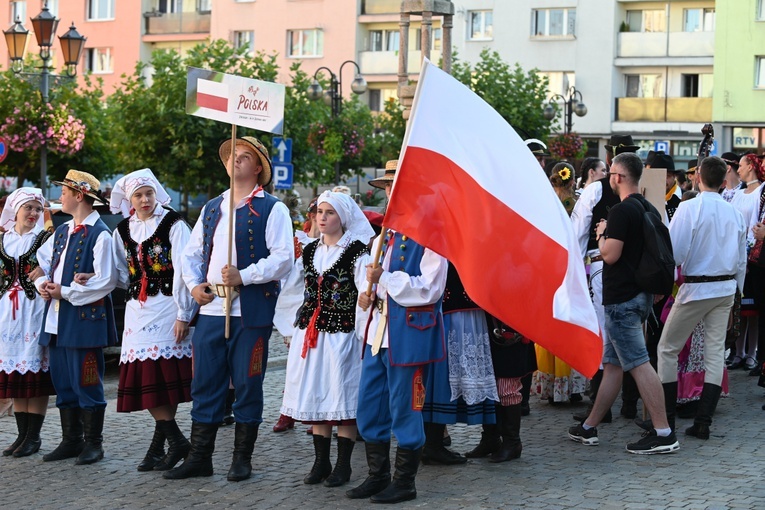 Inauguracja XXX Międzynarodowego Festiwalu Folkloru w Strzegomiu