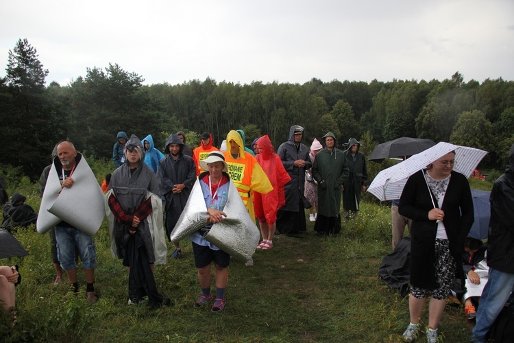 Fotorelacja z pielgrzymki - dzień 8. - kolumna stalowowolska