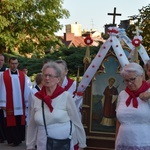 Wprowadzenie relikwii bł. ks. Jerzego Popiełuszki do parafii w Kutnie