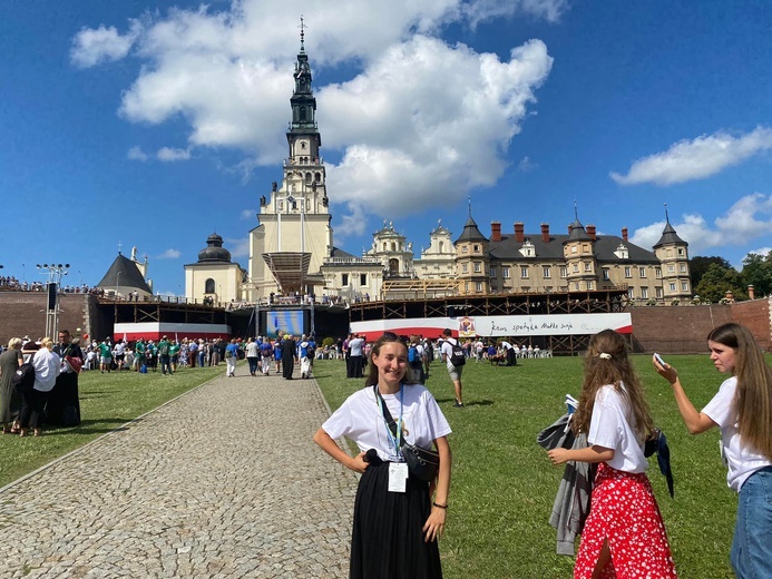 Pasterz diecezji przywitał pątników wchodzących na Jasną Górę