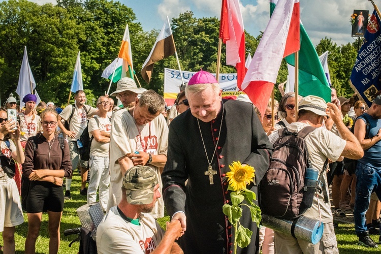 Z pokłonem u Maryi