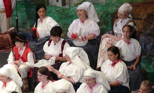 Jubileusz 400-lecia sióstr elżbietanek cieszyńskich z nuncjuszem i biskupami - 2022