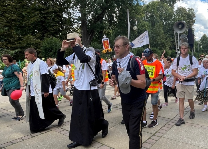 Powitanie 36. Pieszej Pielgrzymki Dekanatu Andrychowskiego na Jasnej Górze - 2022