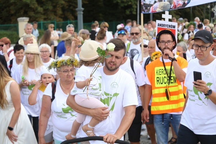 Powitanie 36. Pieszej Pielgrzymki Dekanatu Andrychowskiego na Jasnej Górze - 2022