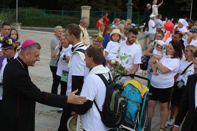 Powitanie 36. Pieszej Pielgrzymki Dekanatu Andrychowskiego na Jasnej Górze - 2022