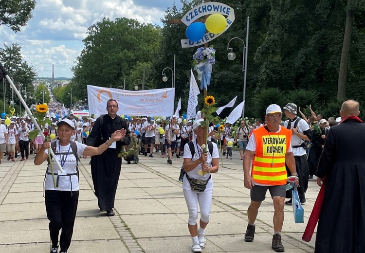 Powitanie 20. Pieszej Pielgrzymki Dekanatu Czechowickiego na Jasnej Górze - 2022