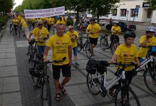 Pielgrzymka z diecezji radomskiej weszła na Jasną Górę