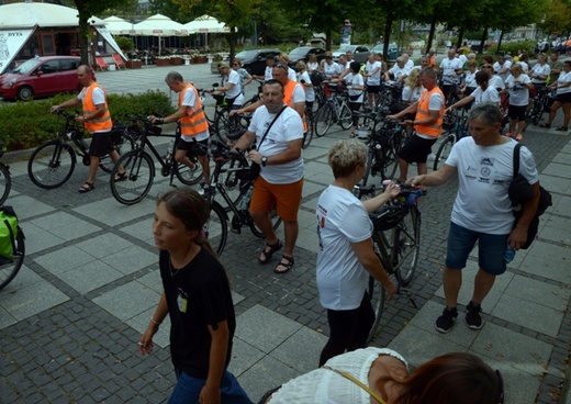 Pielgrzymka z diecezji radomskiej weszła na Jasną Górę