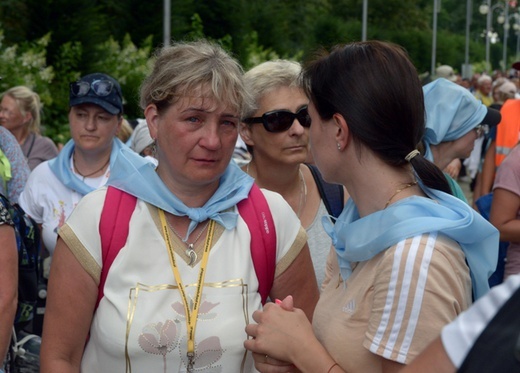 Pielgrzymka z diecezji radomskiej weszła na Jasną Górę