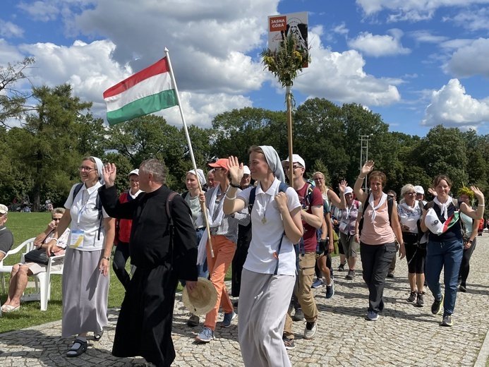 Powitanie 31. Pielgrzymki Diecezji Bielsko-Żywieckiej na Jasną Górę - grup z Wilamowic - 2022