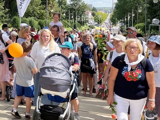 Powitanie 31. Pielgrzymki Diecezji Bielsko-Żywieckiej na Jasną Górę - grup z Wilamowic - 2022