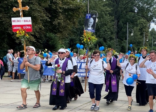 Powitanie 31. Pielgrzymki Diecezji Bielsko-Żywieckiej na Jasną Górę - grup z Wilamowic - 2022