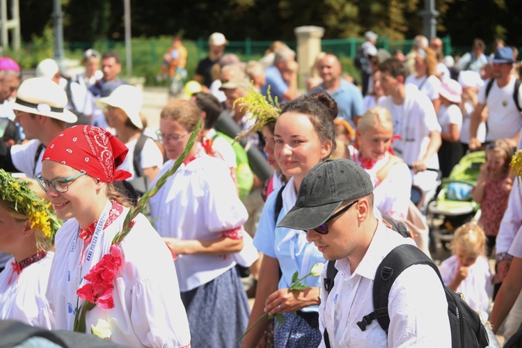 Powitanie 31. Pielgrzymki Diecezji Bielsko-Żywieckiej na Jasną Górę - grup z Wilamowic - 2022