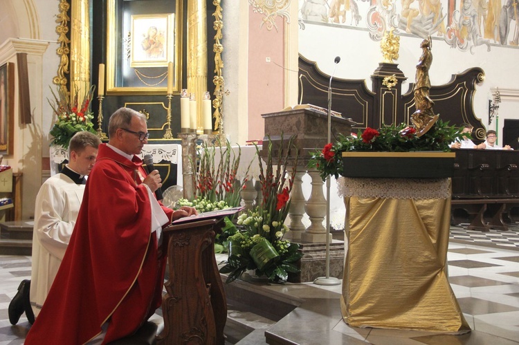 Wojnicz. Uroczyste wprowadzenie relikwii św. Wawrzyńca