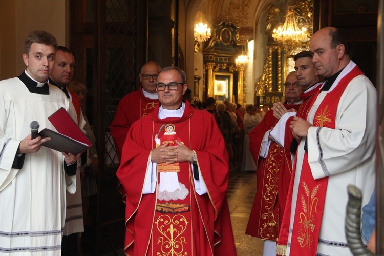 Wojnicz. Uroczyste wprowadzenie relikwii św. Wawrzyńca