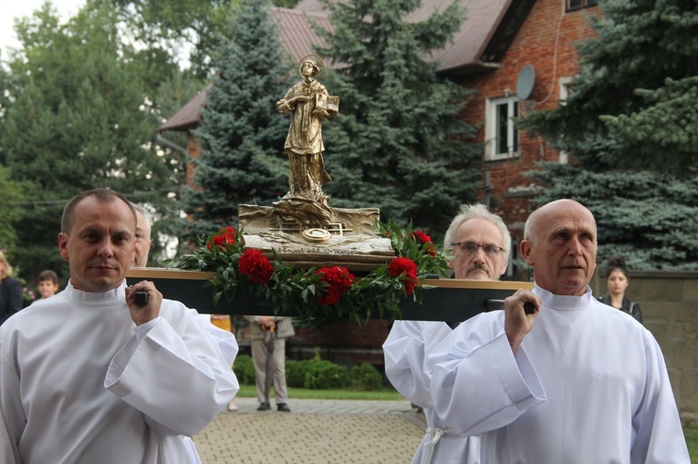 Wojnicz. Uroczyste wprowadzenie relikwii św. Wawrzyńca