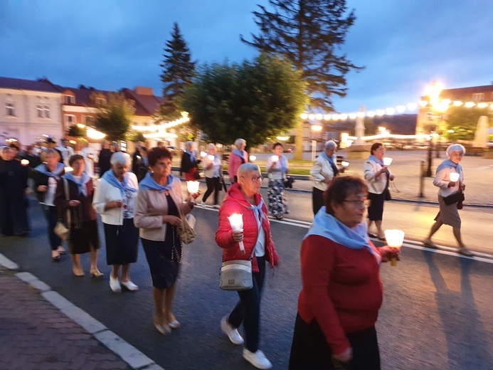 Brzesko. Poświęcenie kapliczki wynagradzającej