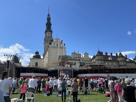 Msza św. na zakończenie 31. Pieszej Pielgrzymki Diecezji Bielsko-Żywieckiej na Jasną Górę - 2022
