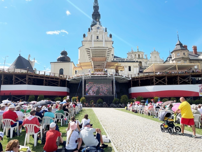 Msza św. na zakończenie 31. Pieszej Pielgrzymki Diecezji Bielsko-Żywieckiej na Jasną Górę - 2022