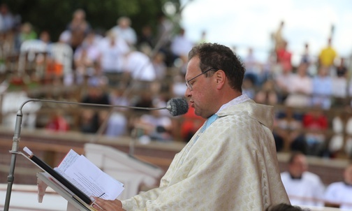 W imieniu pielgrzymów za gościnę na Jasnej Górze dziękował główny przewodnik - ks. Damian Koryciński.