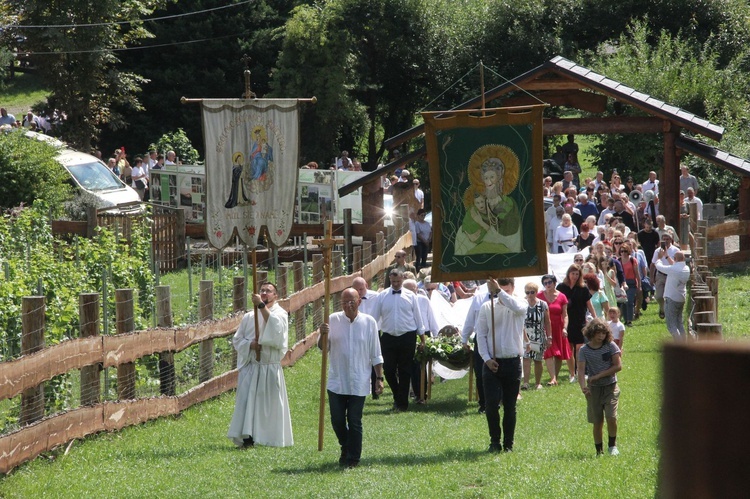 Jamna. 30-lecie obecności domikanów