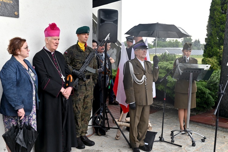 Obchody 102. rocznicy Bitwy Warszawskiej w Świdnicy