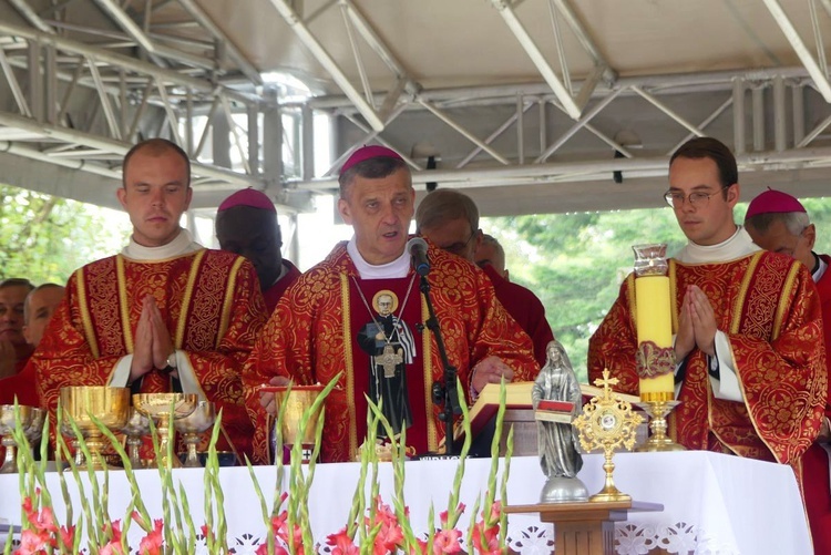 81. rocznica śmierci św. Maksymiliana w Oświęcimiu - pielgrzymka i Msza św. przy Bloku Śmierci