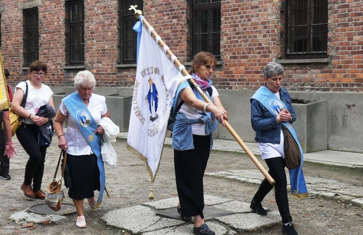 81. rocznica śmierci św. Maksymiliana w Oświęcimiu - pielgrzymka i Msza św. przy Bloku Śmierci