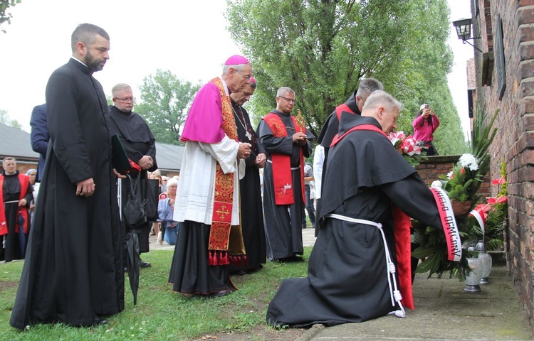 81. rocznica śmierci św. Maksymiliana w Oświęcimiu - pielgrzymka i Msza św. przy Bloku Śmierci