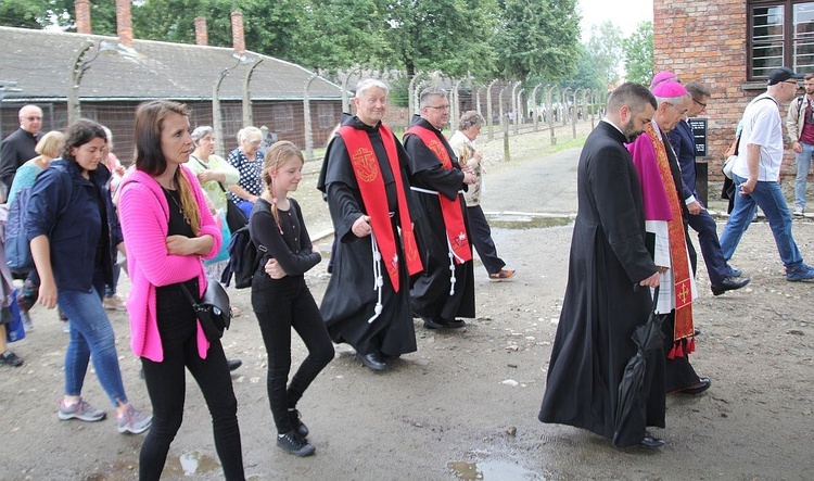 81. rocznica śmierci św. Maksymiliana w Oświęcimiu - pielgrzymka i Msza św. przy Bloku Śmierci