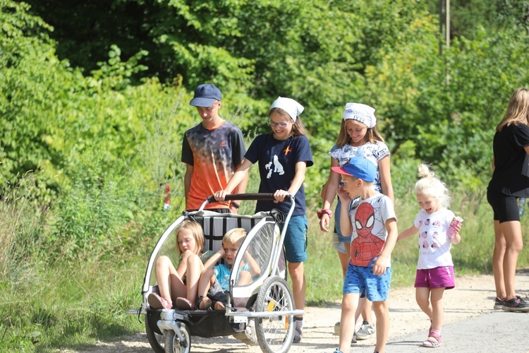 31. Piesza Pielgrzymka Diecezji Bielsko-Żywieckiej na szlaku - Rudnik Wielki - 2022