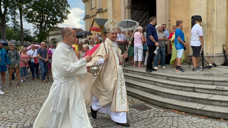 Odpust z asystą wojska w Wambierzycach