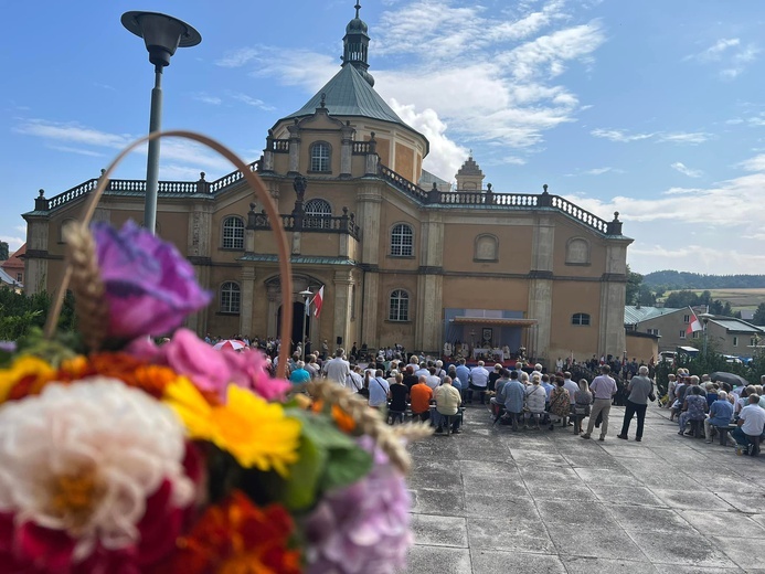 Odpust z asystą wojska w Wambierzycach