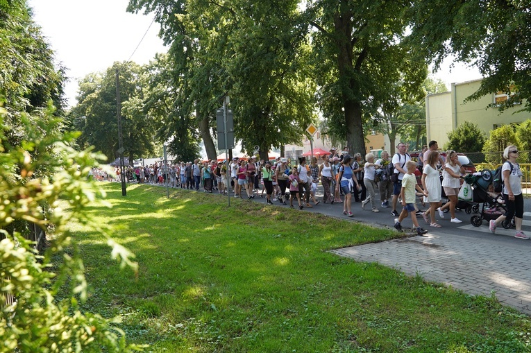 Uroczystość Wniebowzięcia NMP w Ligocie Książęcej z pielgrzymami z Namysłowa