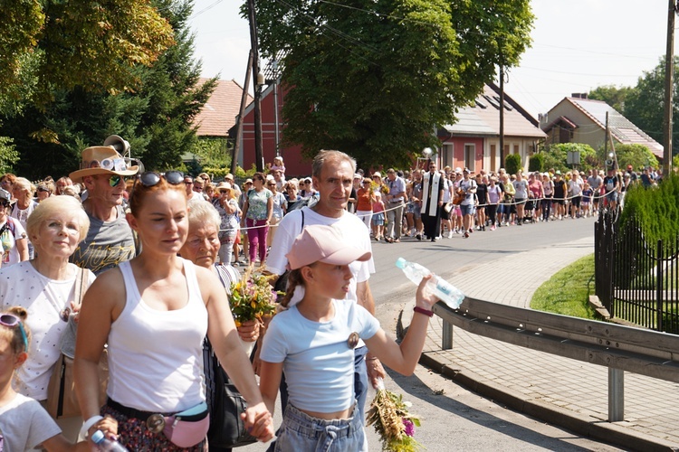 Uroczystość Wniebowzięcia NMP w Ligocie Książęcej z pielgrzymami z Namysłowa