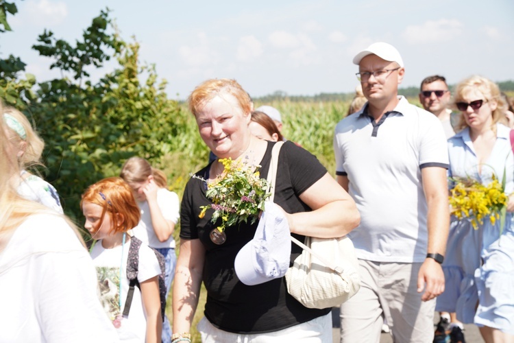 Uroczystość Wniebowzięcia NMP w Ligocie Książęcej z pielgrzymami z Namysłowa